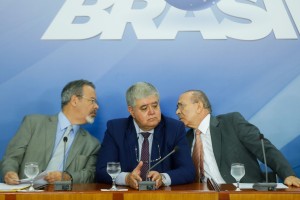 Os Ministros Raul Jungmann, Carlos Marun e Eliseu padilha, durante coletiva à imprensa