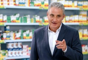 TITE EM COMERCIAL