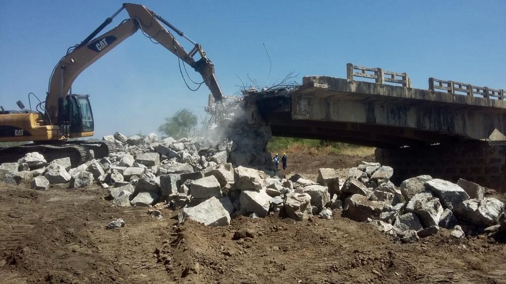 Bodocó: Demolição de ponte danificada na PE-545 em fase de conclusão