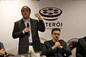 Prefeito de Niterói, Rodrigo Neves anunciou antecipação de pagamento - Agência Brasil