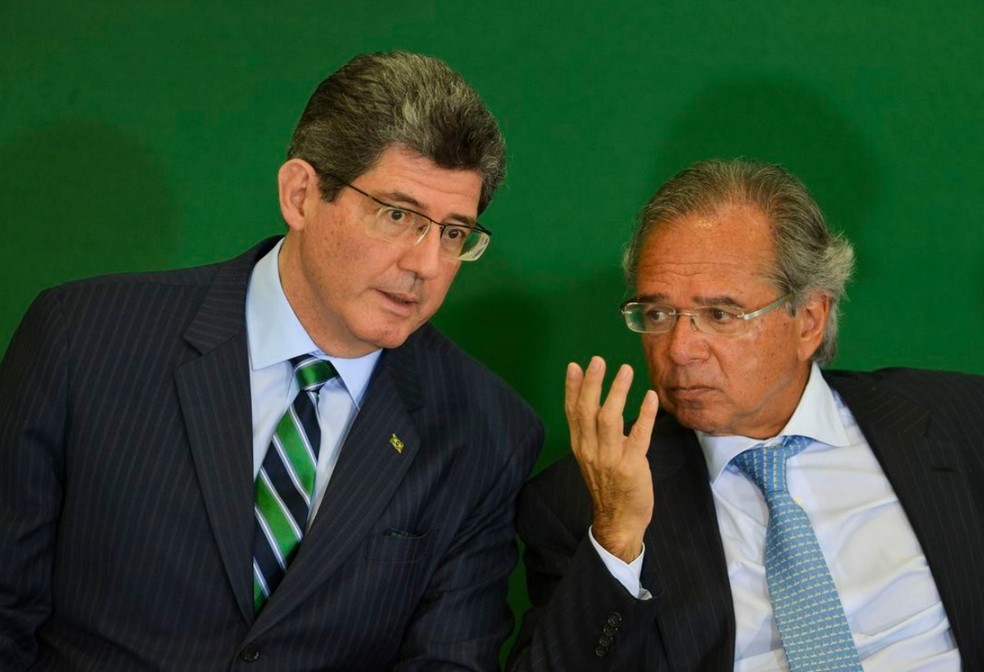 17 06 PAULO GUEDES COM LEVY