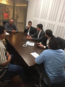 15 08 TRIO DE DEPUTADOS 1
